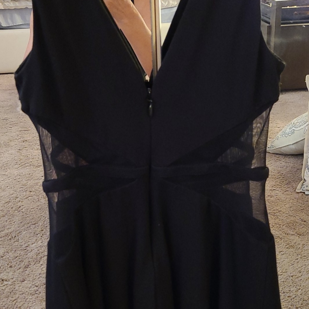 Dress - Picture 5 of 6